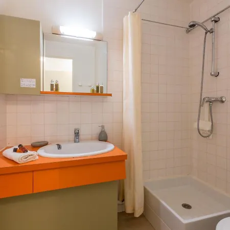 Appartement 3 Pieces Skis Aux Pieds, 6 Pers., Sud, La Daille - Fr-1-694-118 *